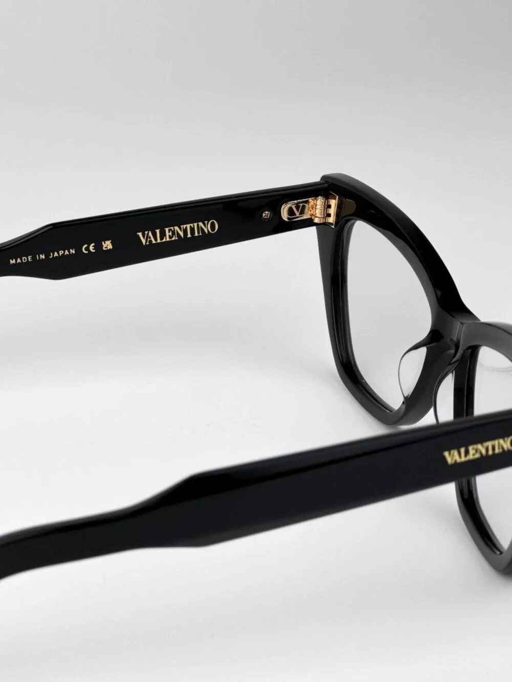 Valentino V-TALE VLX-140 A Cat Eye Eyeglasses – Shiny Black